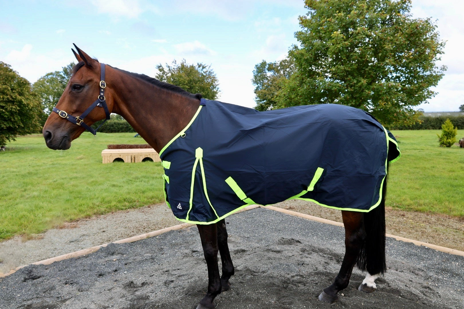 TRI Arkle Std Neck Light Weight 0gr (No Fill) Navy/Green