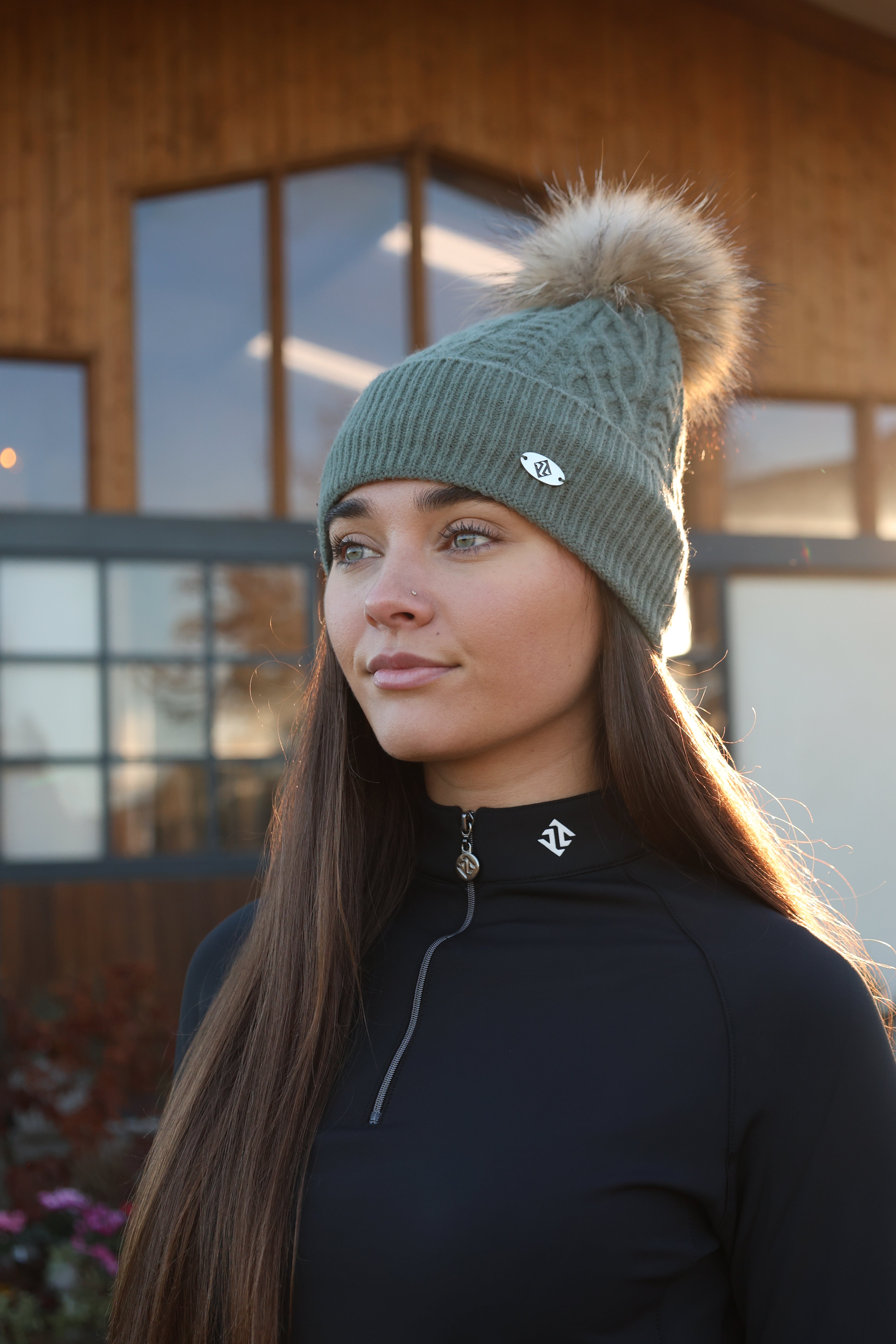 Tesoro Knitted hat with Bobble