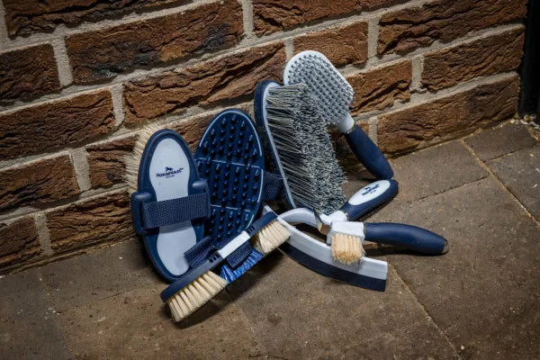 Horseware Newmarket Grooming Brush Set Witney