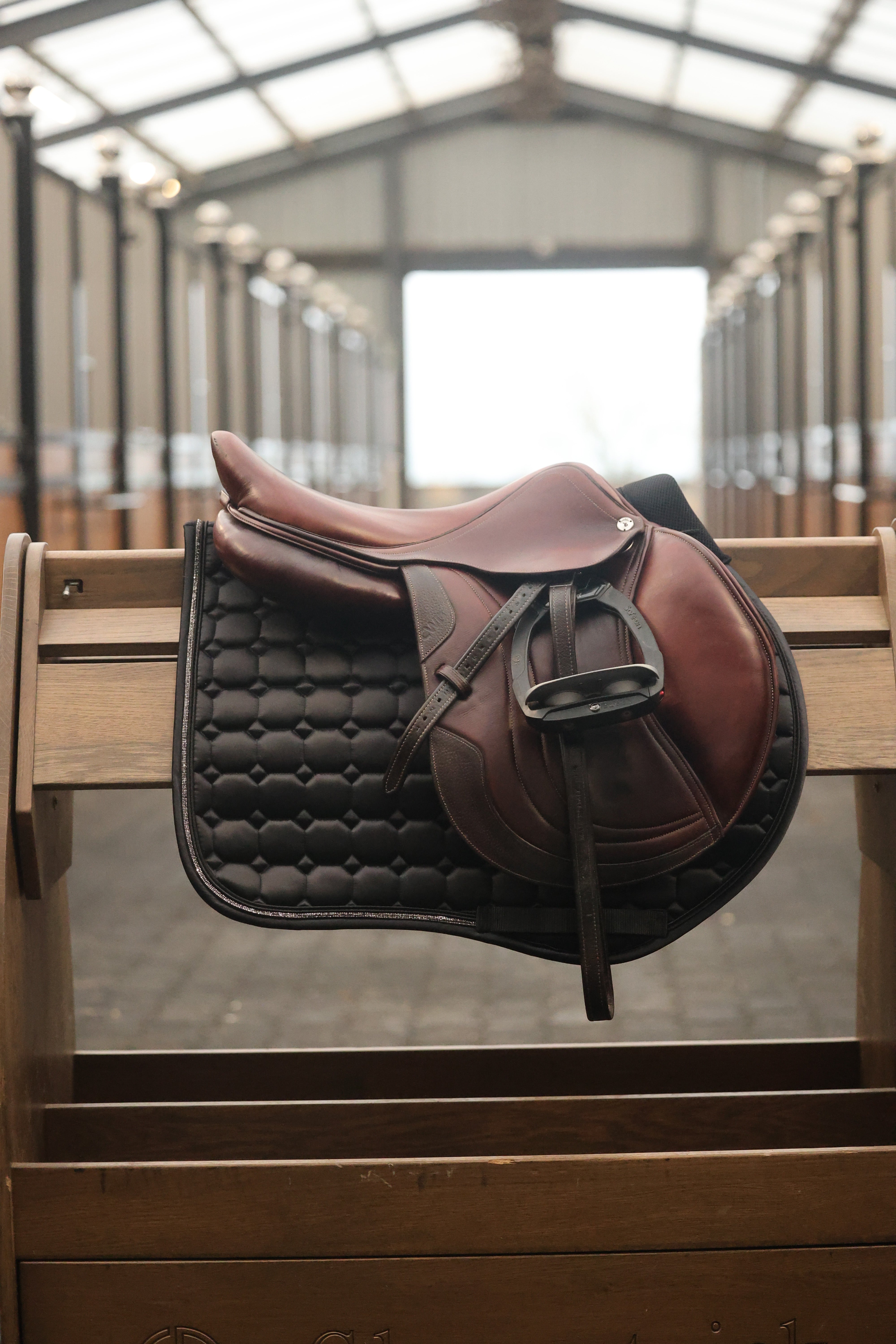 Tesoro Ricco Crystal Saddle Pad