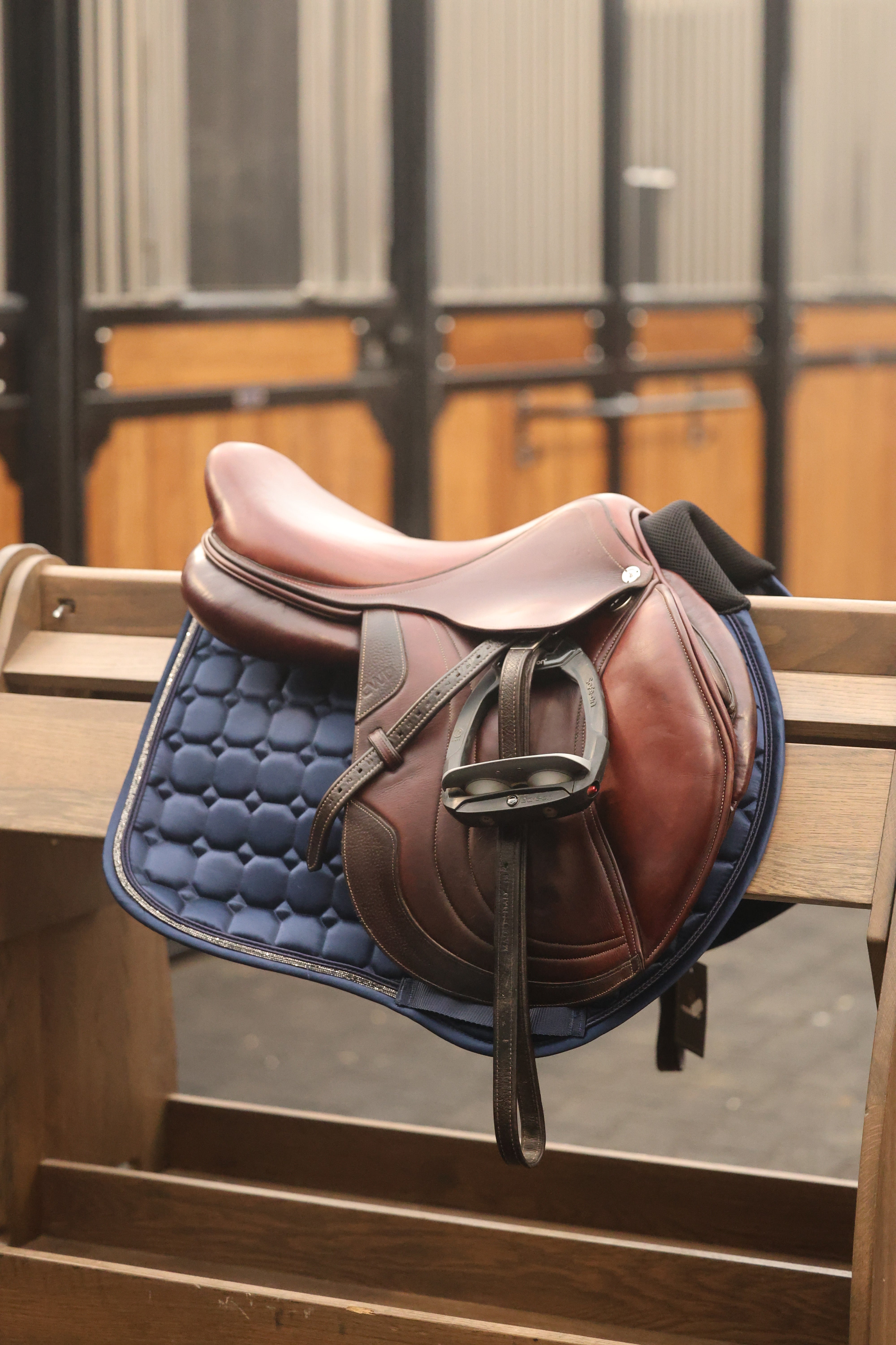 Tesoro Ricco Crystal Saddle Pad