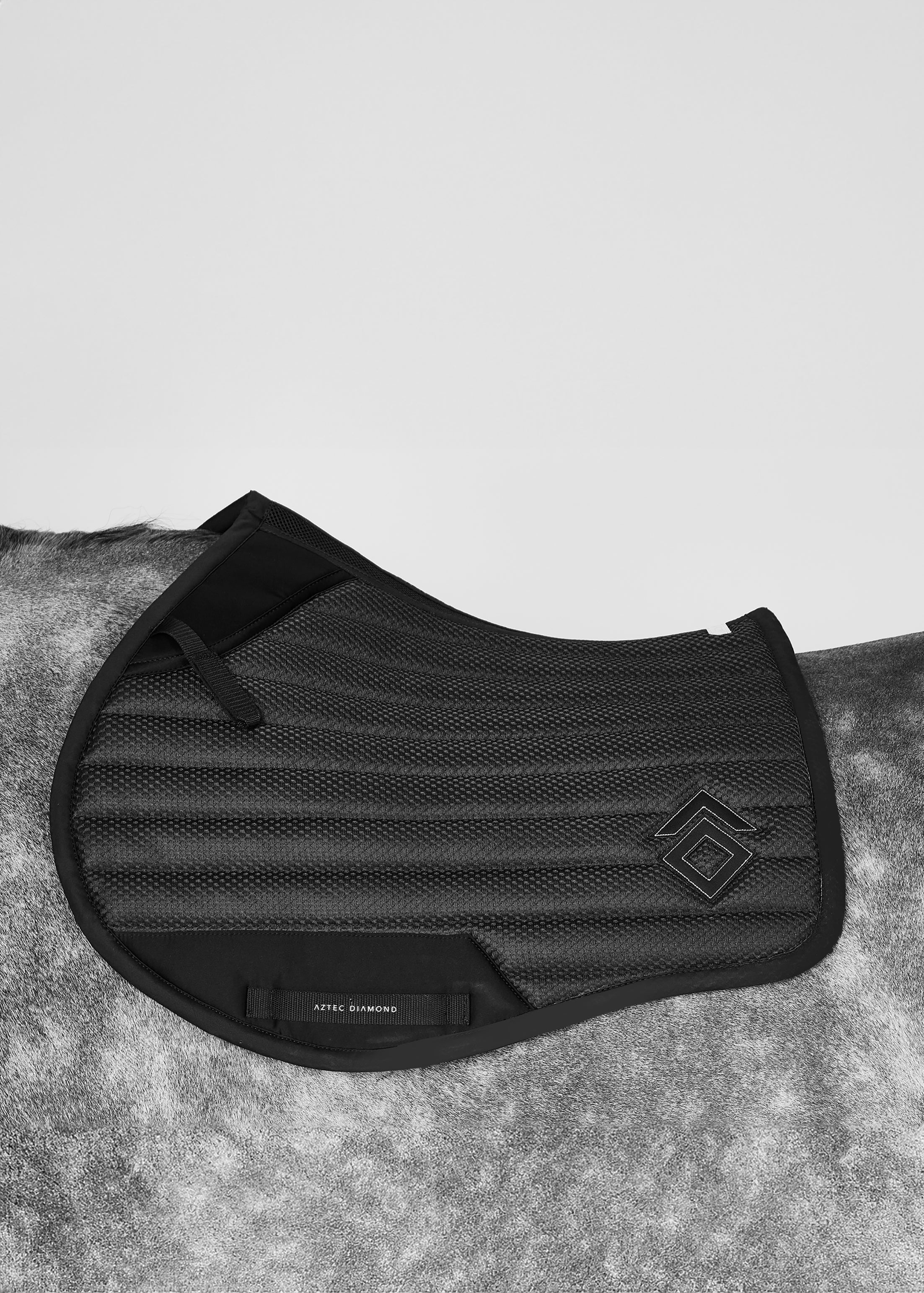 Aztec Diamond Mesh Jumping Saddle Pad