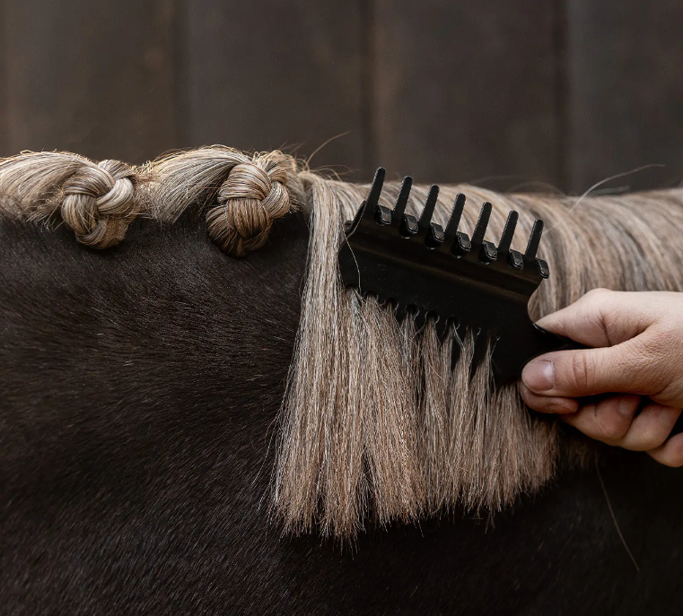 QHP Mane Comb With Clip Black