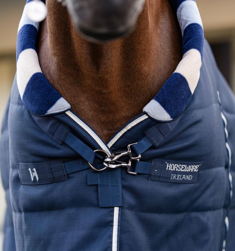 Horseware Newmarket Cosy Stable Rug 200g Navy 5'9